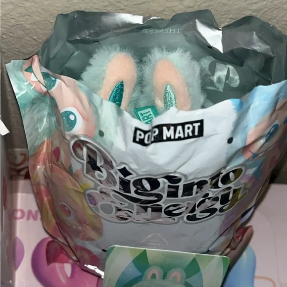 Pop Mart Labubu The Monsters Big Into Energy Plush - SERENITY - Picture 6 of 9